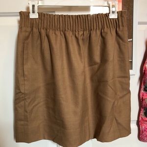 J. crew tan ruffle skirt. Size 4